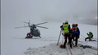 Recupero di un alpinista in crepaccio sul Monte Bianco [upl. by Tedd]