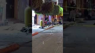 Hombre sin vida quedó afuera de una vinatería en calle Guerrero de Irapuato [upl. by Aicak]