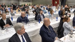 Vinitaly 2022 – Grand Tasting Di padre in figlio il futuro del vino italiano [upl. by Drolet560]