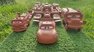 Clean up muddy minicars amp disney car convoys Play in the garden [upl. by Areivax928]