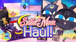 Hot Topic amp Box Lunch Gifts Sailor Moon Haul \\ Winter 2023 [upl. by Othilie]