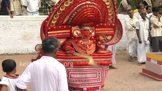 Muchilott Bhagavathy Theyyam Koodali Sree Muchilottu Bhagavathy Temple Kannur [upl. by Barth]