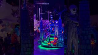 Frightfully Fun Parade  Oogie Boogie Bash 2024  Disneys California Adventure halloween disney [upl. by Yesdnik983]