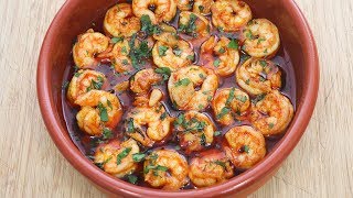 Gambas al pil pil  Receta típica española [upl. by Dombrowski13]