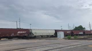 Bnsf train in Rosenberg Texas [upl. by Sivek]