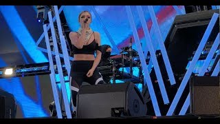 Chrissy Costanza amp Alan Walker quotLegends Never Diequot Coachella 2018 [upl. by Nomit371]