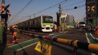 山手線の踏み切り Yamanote line Railway Crossing [upl. by Ardnahc]