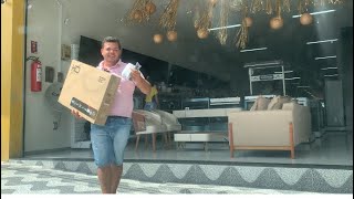 Vovozinhas e presenteada com uma tv de 32 polegadas [upl. by Miko5]