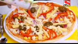 Jo Biwi Se Kare Pyaar  Episode 4  Cottage cheese Creamy pizza  31st October 2013 [upl. by Spragens]