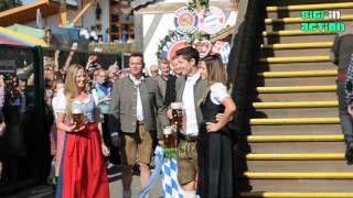 Robert Lewandowski  FC Bayern Wiesn 2015  Käfer WiesnSchänke  Oktoberfest 2015Day 12 [upl. by Bell]