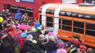 aankomst sinterklaas met hulppieten scheveningen 15 11 2014 deel 1 [upl. by Celina958]