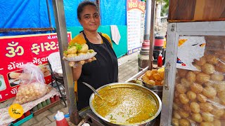 Ahmedabad Hardworking Lady Selling Ragda Panipuri With 5 Different Flavours Of Water Rs 30 Only😱 [upl. by Olivia]