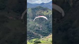 Un parapente en Cali [upl. by Anirbac]