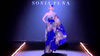 Desfile Sonia Peña 2014 [upl. by Yddur]