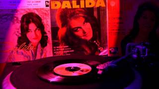 Dalida  Gardemoi la dernière danse Save the last dance for me [upl. by Ytram260]