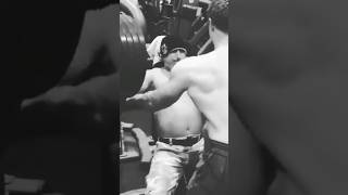 250kg chestpress gym train bodybuilding training strongman strong justdoit legend chest [upl. by Ennovyahs]