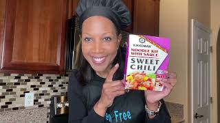 Gluten Free Kikkoman Sweet Chili Noodle Kit  Lets Try It [upl. by Haymes]