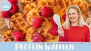 Protein Waffeln 😋💪  Low Carb Waffeln  Blitzrezept  Einfach Backen [upl. by Walley]