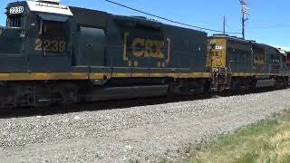 CSX L 110 02 Localturn by Homestead 7224 Ex GP35 Road Slug and GP 40 lead 5 cars [upl. by Ahtnamas]