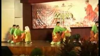 FESZAM 2008  Zapin Sindang amp Sebat Sarawak by UKM students [upl. by Araas731]