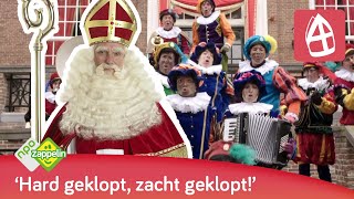 DAAR WORDT AAN DE DEUR GEKLOPT  Sinterklaasliedjes  NPO Zappelin [upl. by Drummond]