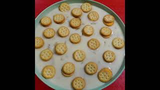 eat Campbells Clam Chowder with Ritz Bits Cookies [upl. by Jay218]