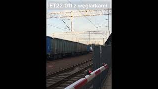 Najstarsze czynne ET22 et22 pkp pkpcargo lk274 train 011 byk świebodzice kolej towarowy [upl. by Assirec]