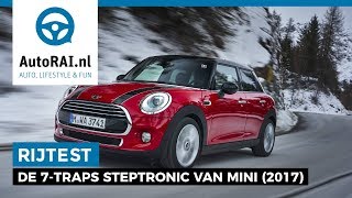 De 7traps Steptronicautomaat van Mini een goede keuze  AutoRAI TV [upl. by Aillemac]