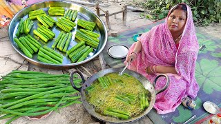 सहजन की सब्जी ऐसे बनायेंगे तो उंगलियां चाटते रह जाएंगे  Sahjan ki Sabji  Tasty Drumstick Recipe [upl. by Aiuqram617]