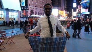 How to tie the LungiWilbur Sargunaraj in New York [upl. by Elman]