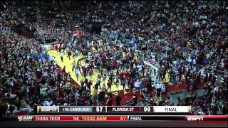 fsu destroys unc fans rush the court [upl. by Tarsus]