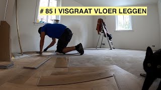 VISGRAAT PVC VLOER LEGGEN  Daar komt de keuken  KLUSVROUW 85 [upl. by Anneirb]