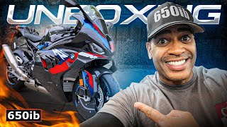 UNBOXING amp STARTING UP MY NEW 2023 BMW M 1000 RR [upl. by Beffrey]