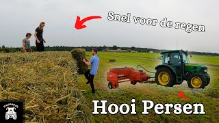 Beetje Hobbyen  Hooi pakjes Persen en Stapelen [upl. by Lorine]