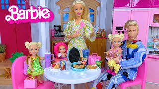 Barbie amp Ken Doll Family Packing for School Morning Routine [upl. by Mandie]