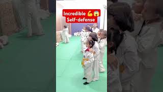 How to defend yourself against difficult technique selfdefencetrainingselfdefenseclassmartialarts [upl. by Einra]