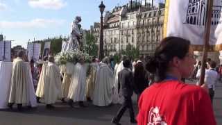 Notre Dame de Paris LAssomption 20133 Procession mariale [upl. by Orozco]