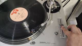 Technics SL1200 MK5 Silver with Technics u1200 cartridge working video [upl. by Worden]