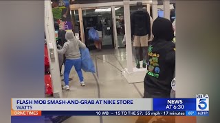 Flash mob robbers hit Nike store in South LA [upl. by Learsi]