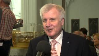 Horst Seehofer besucht KilianiWallfahrt in Würzburg [upl. by Carlyn]