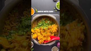 Potato green peas pulao recipe  food shots recipe cooking vairalytshort ytshorts ytviral [upl. by Alarise]