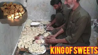 Unique Sweet MALAI KHAJA  Malai Khaja Receipe  Amazing Making Skills  Kharadar Food Street [upl. by Orian]