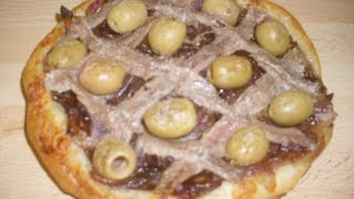 Recette de la pissaladière  oignon rouge  anchois et olives vertes [upl. by Ylaek]