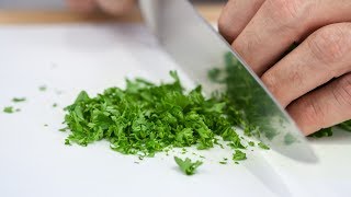 How to Chop Parsley Like a Real Chef  Mincing Parsley [upl. by Reinaldos943]