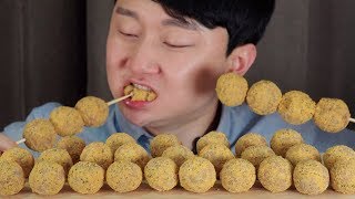 ～MUKBANG～바삭한 뿌링치즈볼을 꼬치에 꽂아서 리얼사운드 소리 먹방 BHC Bburing Cheese Balls Eating Sounds チーズボール ASMR [upl. by Yanal632]