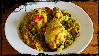 Arroz amarillo con pollo  Yellow rice with chicken [upl. by Aitas]