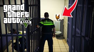 VERSTOPPEN IN HET POLITIE BUREAU  GTA V Hide amp Seek [upl. by Assillam]