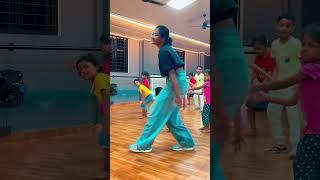 CHAKKARAMAVINTE  REYEAH  HAPPY KIDS EXPRESS  MMM DANCE FAM shorts [upl. by Janka]