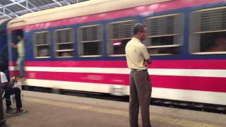 Holidays to Sri Lanka  Galle to Colombo express train [upl. by Aria]