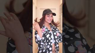 CANCER SURVIVOR HINA KHAN l shorts shortvideo [upl. by Artinahs928]